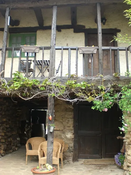 Les gîtes du Bouyssou Fleur d'Aubrac, Sylvie MACE