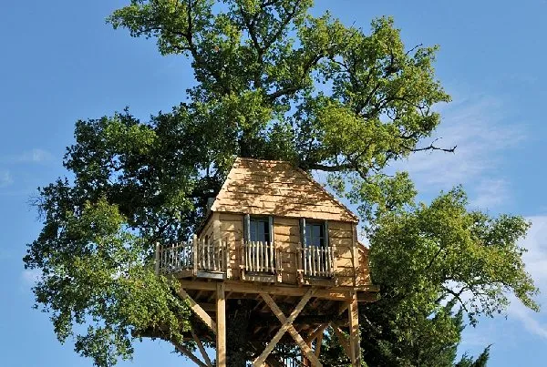 Cabane dans un arbre, OFFICE DE TOURISME DU GRAND RODEZ