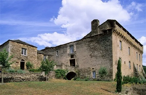 Logis des seigneurs et logis des officiers, POL BOUSSAGUET - SYNDICAT D'INITIATIVE DES RASPES DU TARN