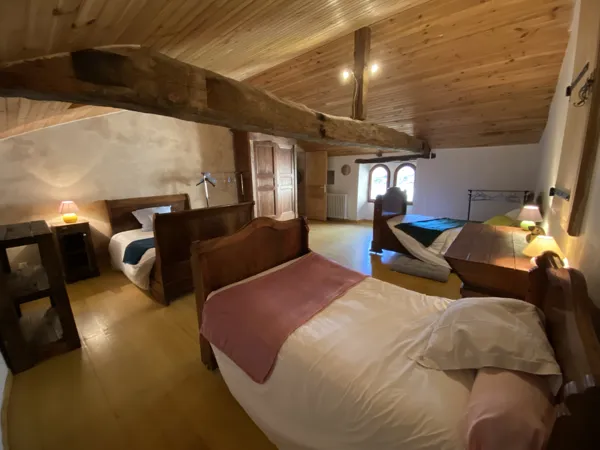 Dortoir (3 lits), Nous