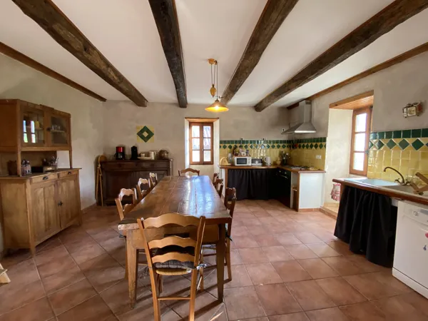 Grande cuisine, toute équipée, Nous