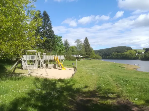 Gîte chez Marie H12G023315, OFFICE DE TOURISME DE PARELOUP LEVEZOU