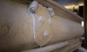 La cheminée, Le Couvent de la Salette