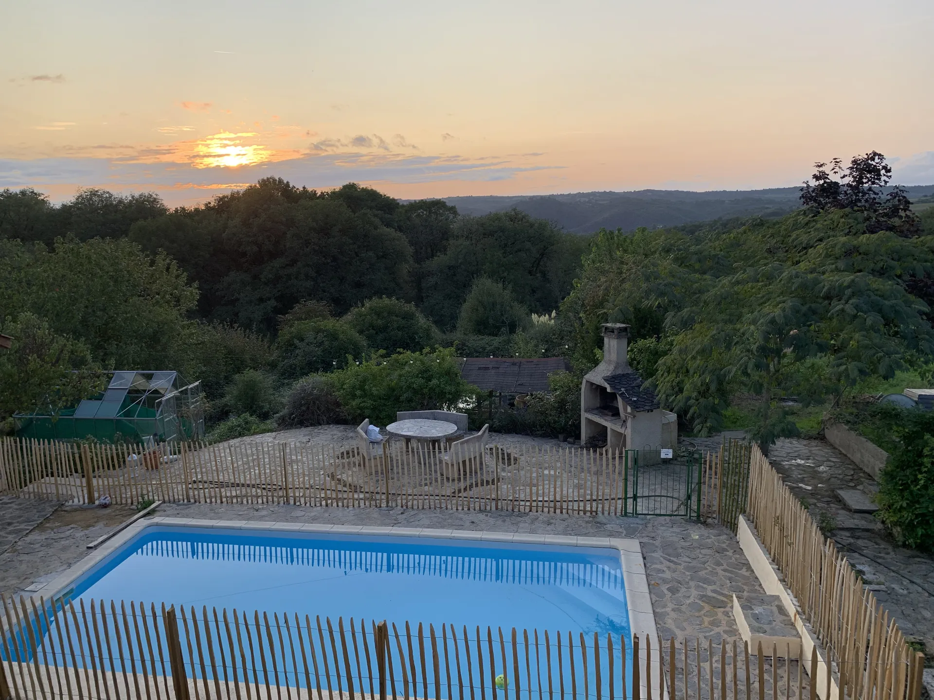 Piscine partagée et sécurisée, Emeline Lebouteiller