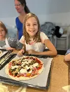 Atelier pizza, invite un ami