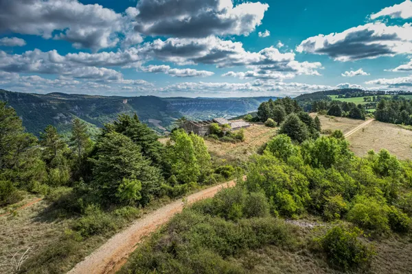 Sentier des Échelles, Virginie Govignon