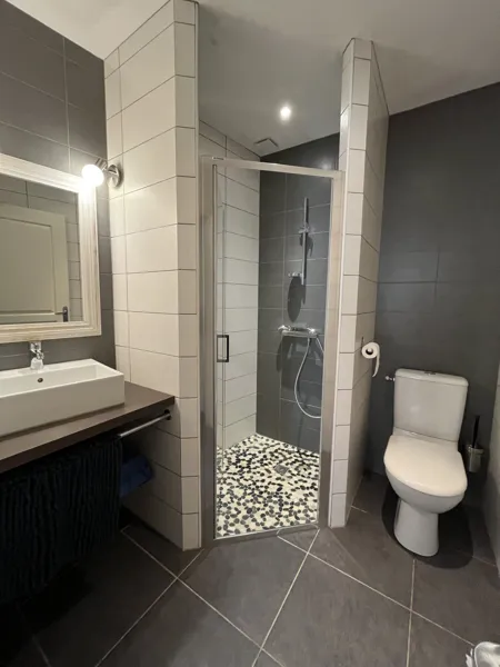 Salle de Bain - chambre 2 personnes, H. CARTON