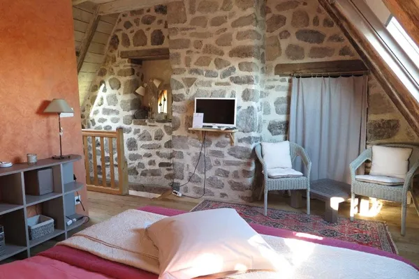 L'Oustalou, Annette Sitianus