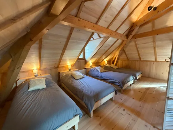 , 4 lits dans le dortoir