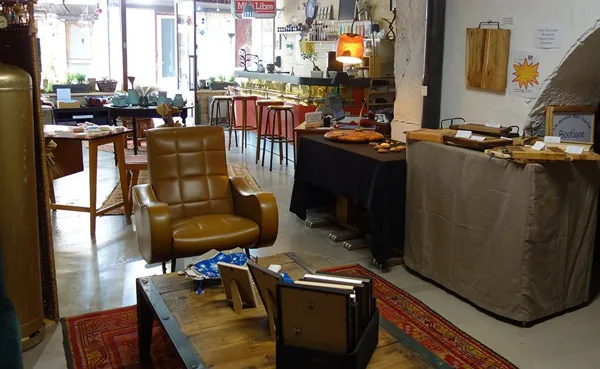 Boutique associative 