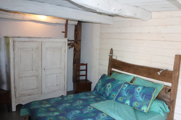 Gite La Garde - La chambre paysane, lits faits à votre arrivée., Gîte La Garde 12310 Gagnac