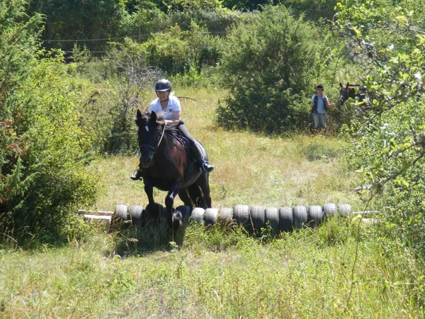 Centre équestre du Château de Laumiere, OT Villefranche-Najac