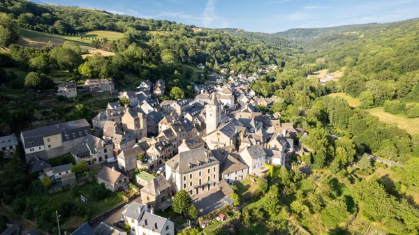Visitez Saint Chély d'Aubrac