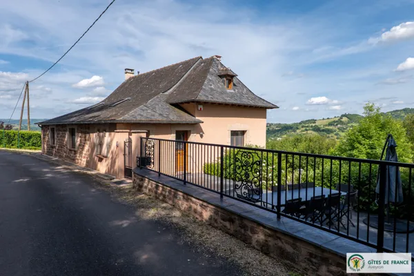 Vue de la maison côté rue, FF