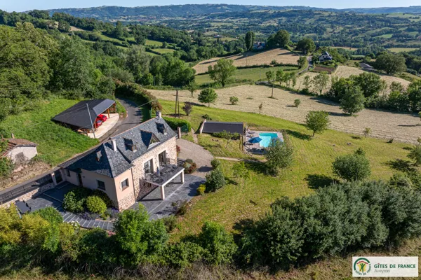 Vue aérienne de la propriété, FF