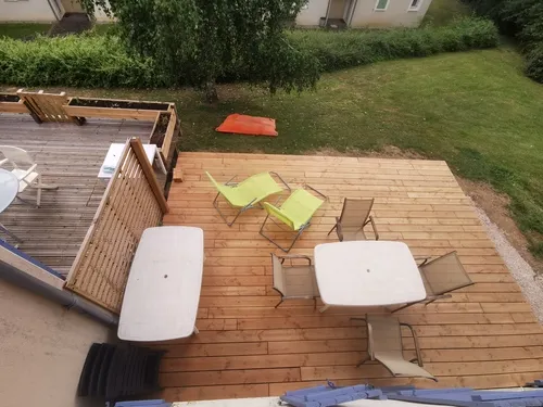 Le 2 de la Maison Bleue- Terrasse, Office de Tourisme des Causses à l'Aubrac