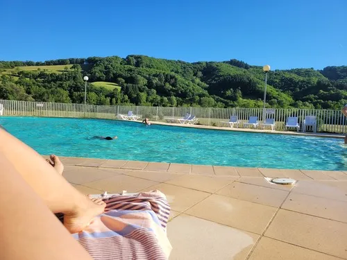 Le 2 de la Maison Bleue- Piscine 1, Office de Tourisme des Causses à l'Aubrac