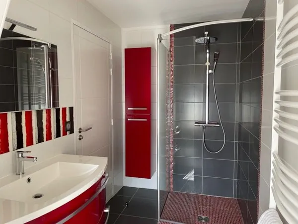 Salle de bain 1 au niveau du séjour, Marie-Claude Bras-Ginisty