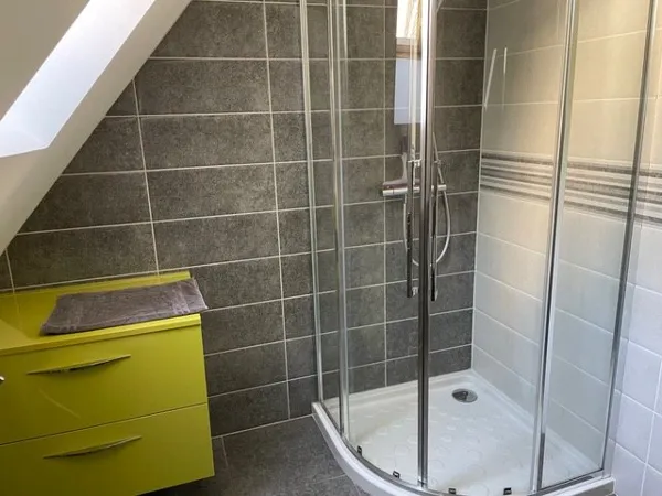 Salle de bain 2 à l'étage, Marie-Claude Bras-Ginisty