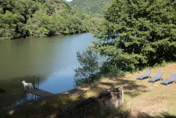 La plage privée, Château de Salamon