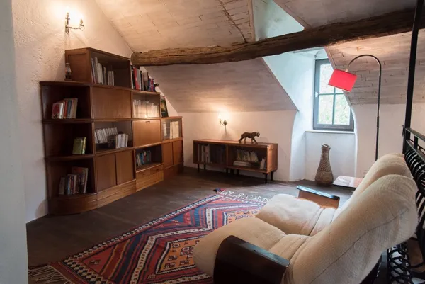 Coin bibliothèque, Château de Salamon