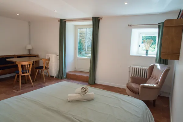 Chambre et petit salon