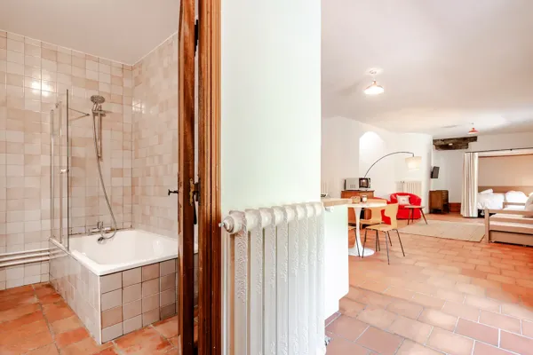 L'entrée de la salle de bain