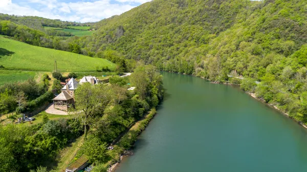 Le château vu de loin
