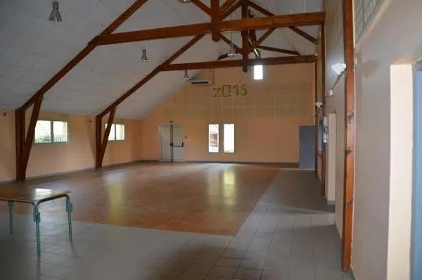 Salle des fêtes de Prades d'Aubrac, OFFICE DE TOURISME INTERCANTONAL SAINT GENIEZ  / CAMPAGNAC