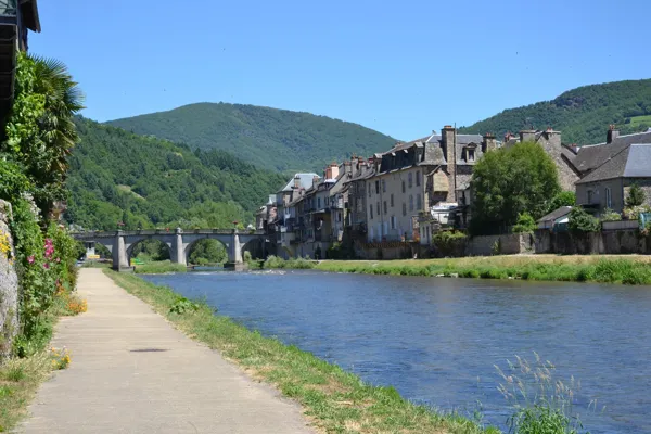 St Geniez d'Olt, la Ville Lumière