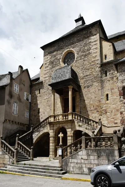 Eglise Paroissiale St Geniez d'Olt
