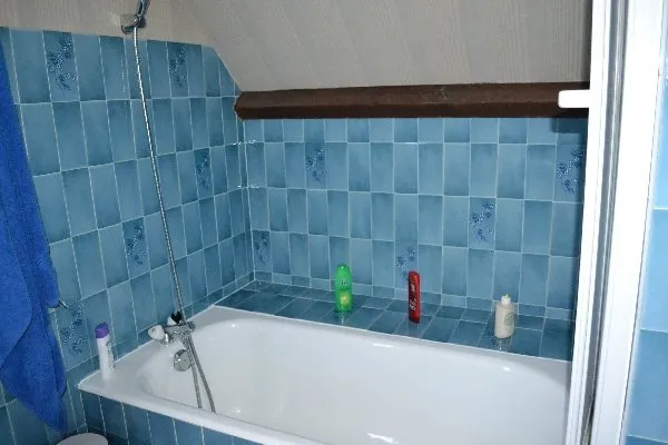 Mme Catherine NALIN, OFFICE DE TOURISME INTERCANTONAL SAINT GENIEZ  / CAMPAGNAC