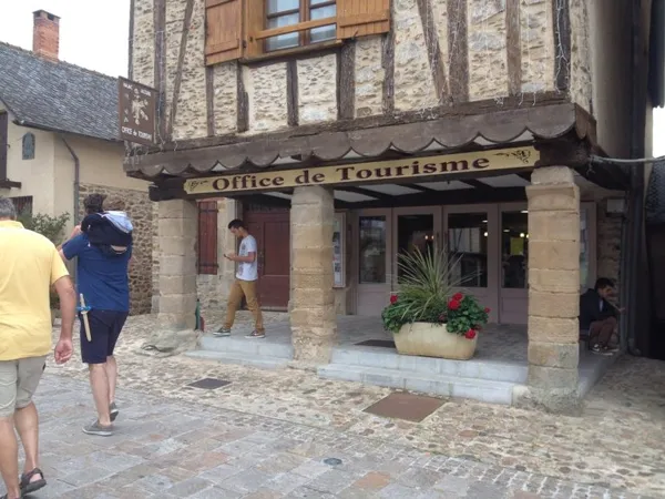 Office de Tourisme de Najac : les extérieurs, Office de tourisme de Najac