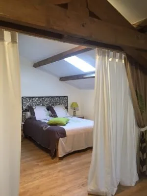 Le Chat Blanc - Chambres Bambou, 