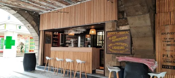 le nouveau bar du restaurant, bar pour le restaurant