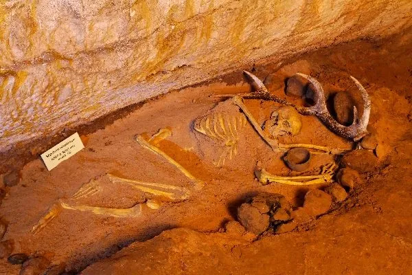 Grotte de Labeil (Le Caylar en Larzac), Eric ALAIN