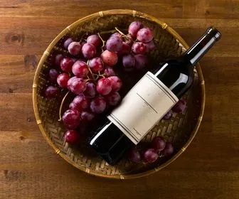 Salon du vin de l'été au Pub à Laissac