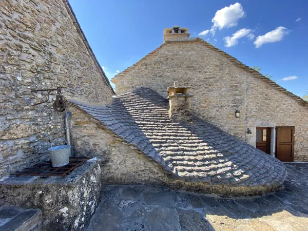 Exterieur - toit du four à pain, L'Oustal d'Alteyrac