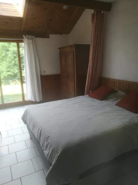 Studio 3 lit 160, Studio 3