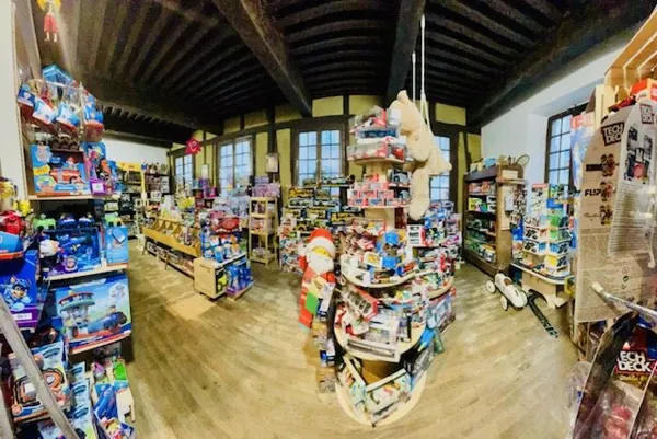 Autour de Bébé ET jouets SAJOU, Autour de Bébé