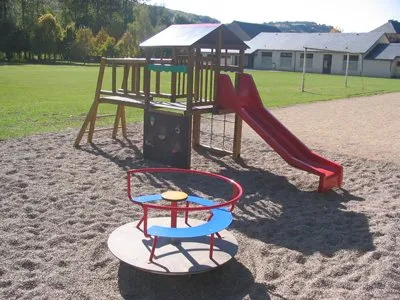 St Saturnin de Lenne, Mairie de St Saturnin de Lenne