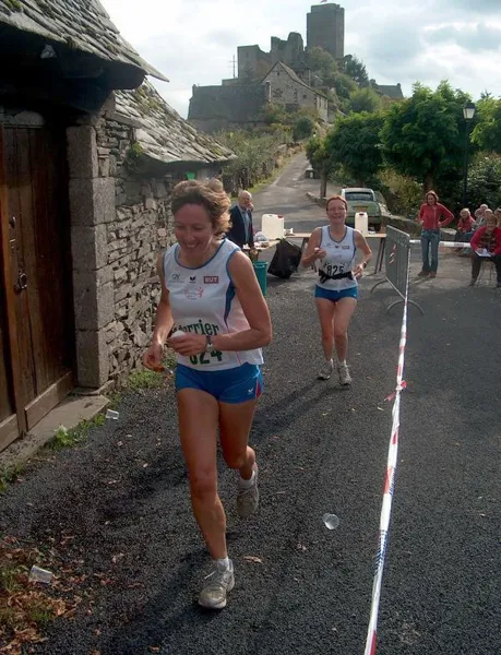Randonnée : le château de Valon, OFFICE DE TOURISME DU CANTON DE MUR DE BARREZ
