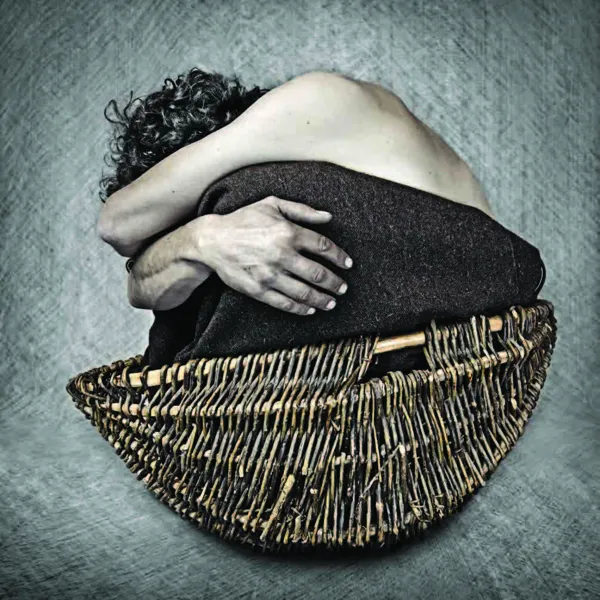 A corps et à travers