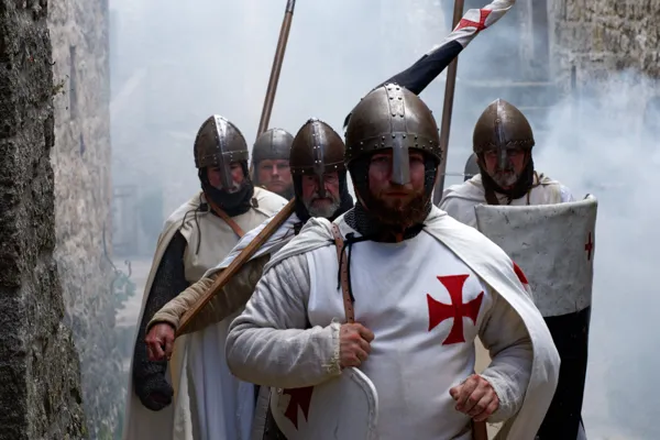 Le cinéma immersif - Visite de la Commanderie, COMMANDERIE TEMPLIERE ET HOSPITALIERE DE SAINTE-EULALIE DE CERNON