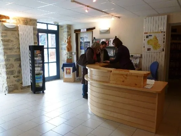 Office de Tourisme Terres d'Aveyron - Bureau d'Information Touristique d'Entraygues, OFFICE DE TOURISME DU CANTON D'ENTRAYGUES SUR TRUYERE