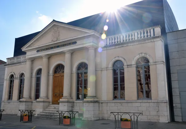 THÉÂTRE DE LA MAISON DU PEUPLE