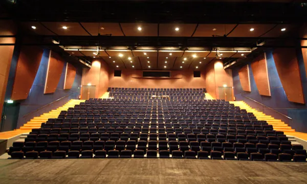 THÉÂTRE DE LA MAISON DU PEUPLE