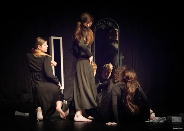 Cie Inès et Eva André