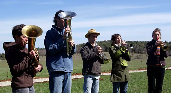 Cie LE PLUS PETIT ESPACE POSSIBLE