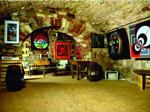 Art-Cave